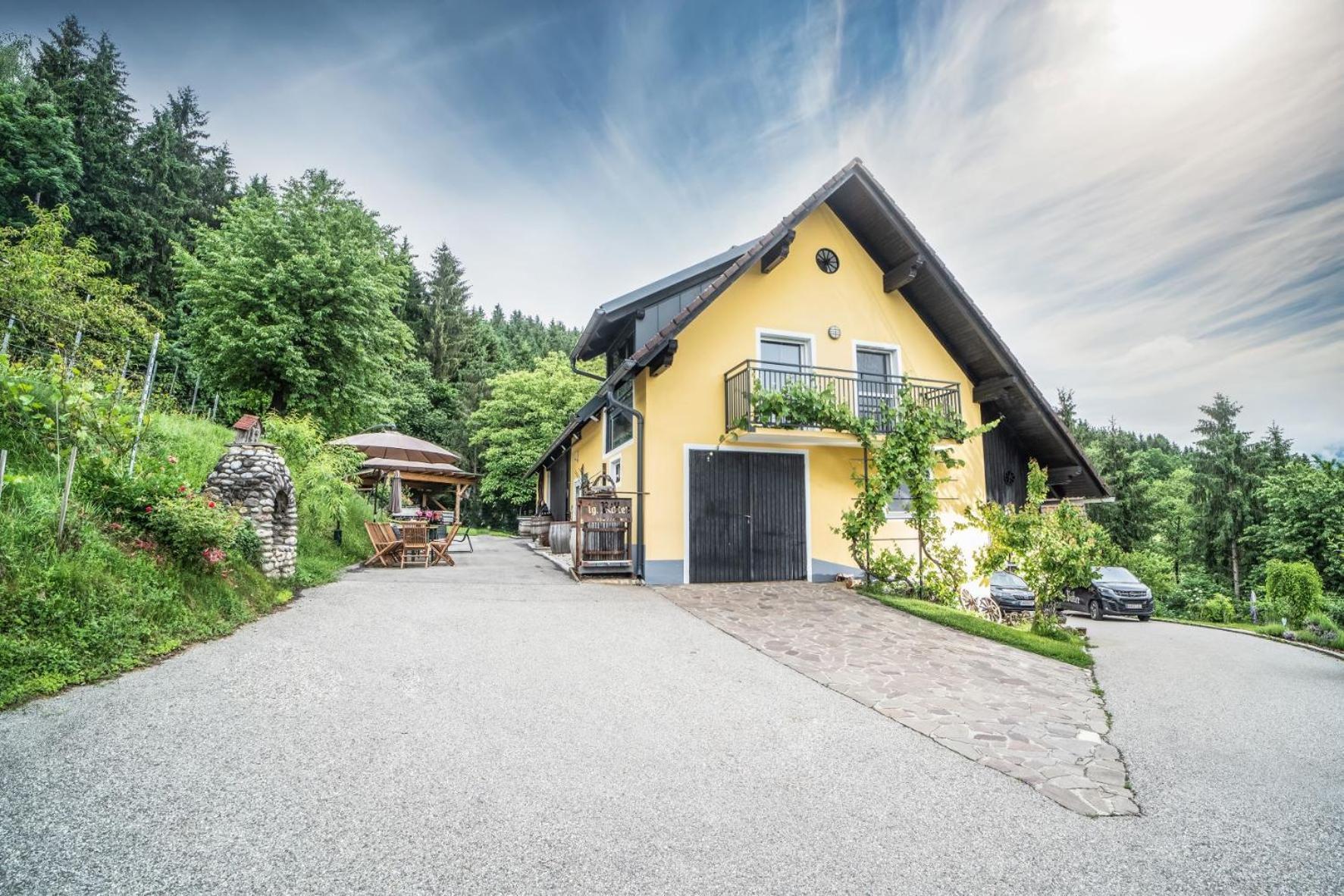 Ferienwohnung Auszeit am Weinhof Loschental Exterior foto